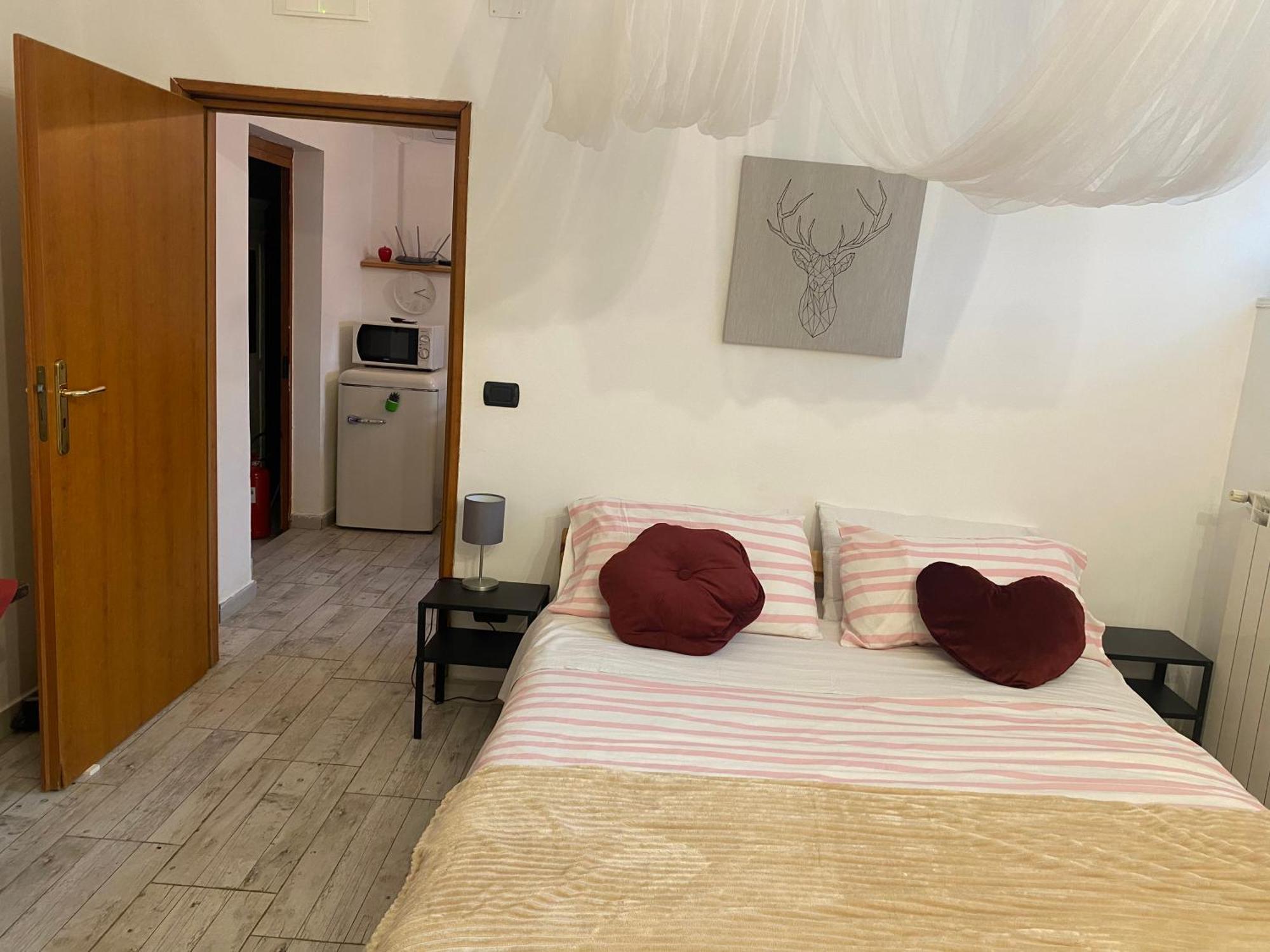 Apartamento Tabor 2 Garden & Parking Nápoles Exterior foto